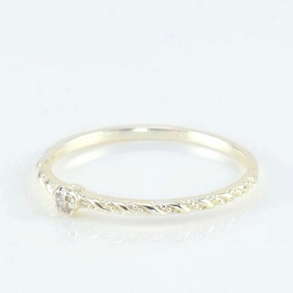 SOLD! Vintage 925 Sterling Silver & Cubic Zirconia Dainty Stack Band Ring - Picture 3 of 4